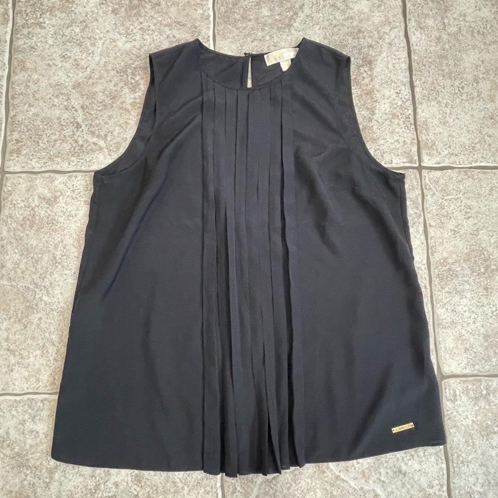 Michael Kors Black Pleated Sleeveless Blouse women’s size large